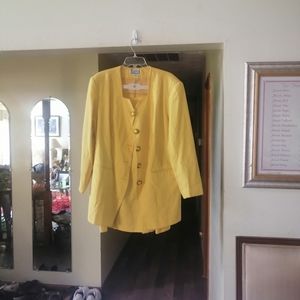 Women's suit
